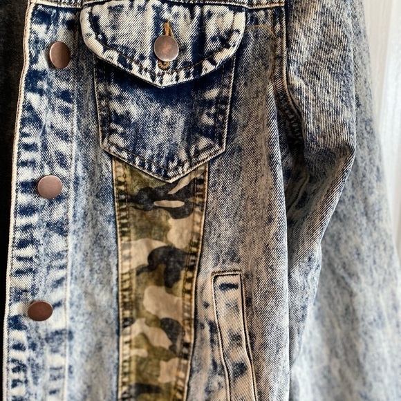 YaYa Club Stonewash Denim Jacket w/ Camouflage Print women's S jean retro boho - Picture 10 of 16